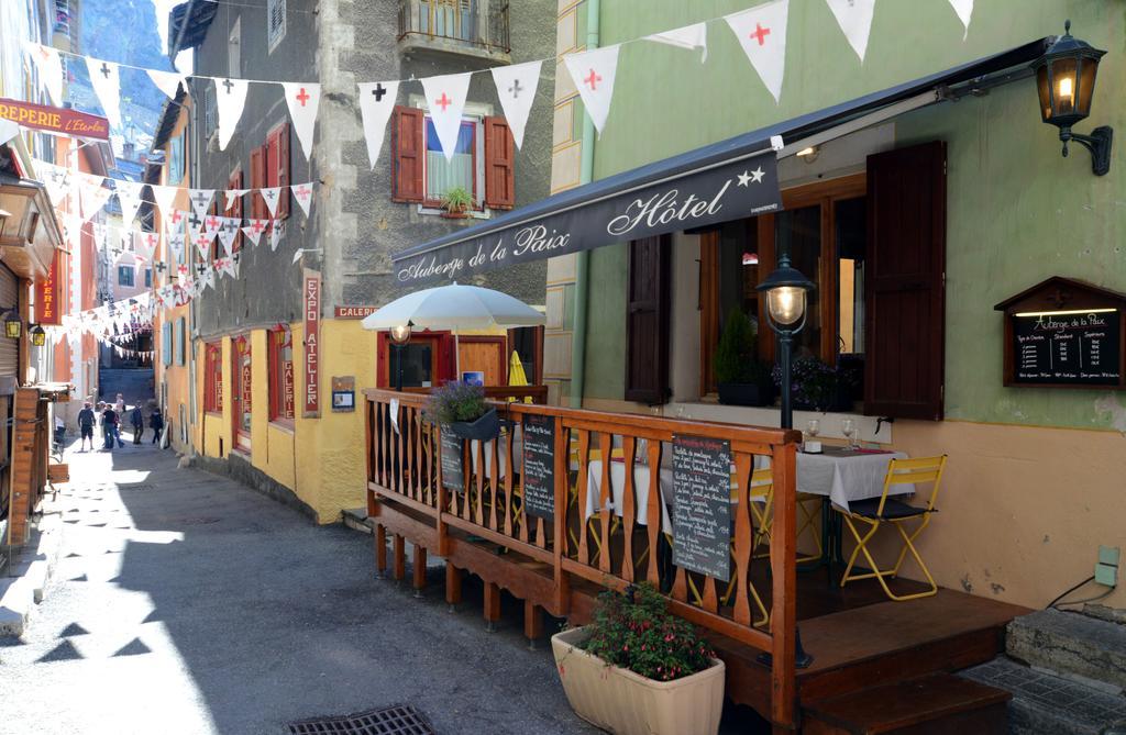 Auberge De La Paix Briançon Dış mekan fotoğraf