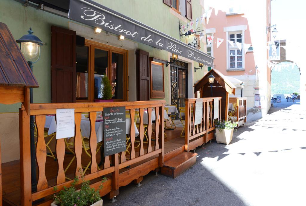 Auberge De La Paix Briançon Dış mekan fotoğraf